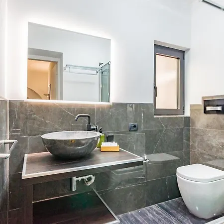 Laurina Deluxe Apartment Rome Exterior photo